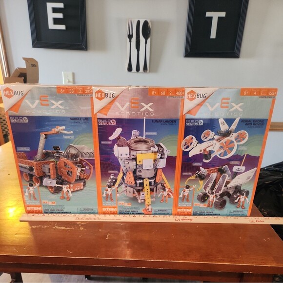 NEW HEXBUG VEX Robotics Construction Kit X3 Mobile Lab/Lunar Lander/Aerial Drone - Picture 1 of 8